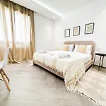 The Business Stay: Brand New In Lac 2