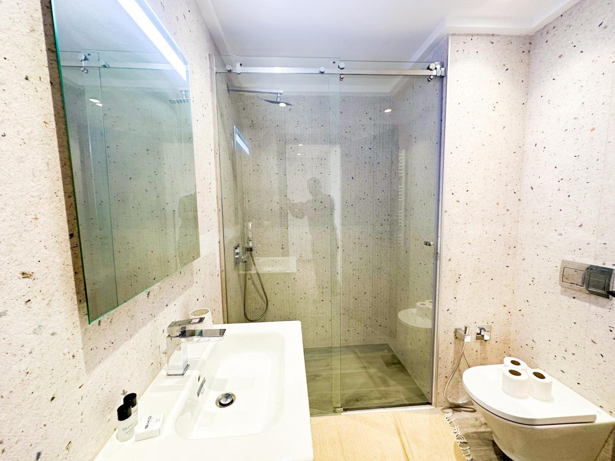 Apartment The Business Stay: Brand New In 2 *